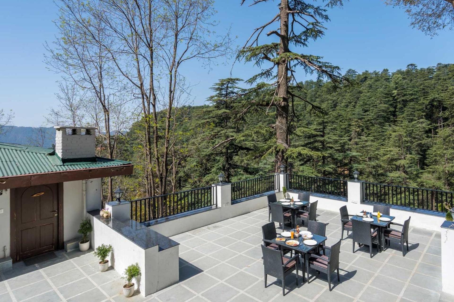 Stayvista At Pine Estate With Outdoor Jacuzzi Shimla Exterior foto